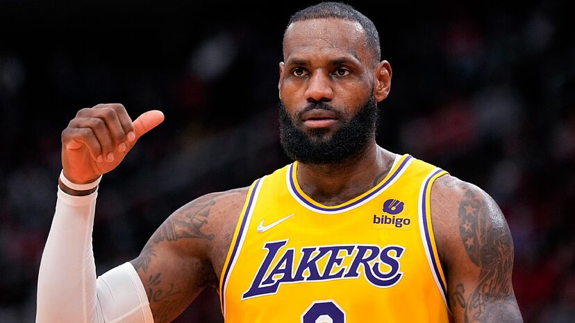 Lebron James estará ausente en el primer duelo de pretemporada