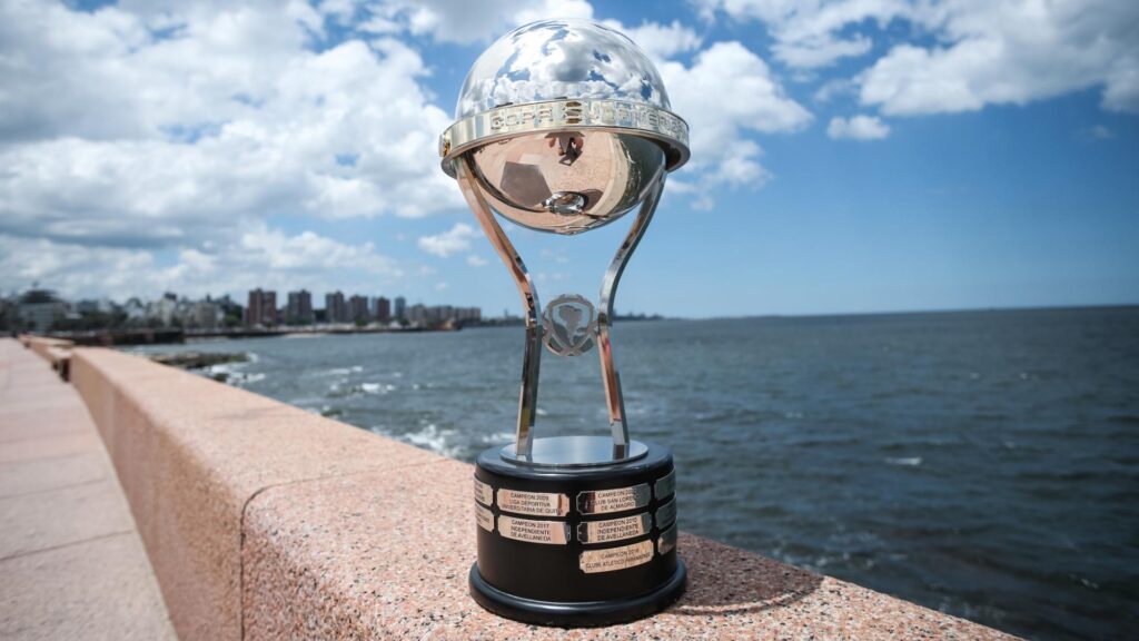 Mañana se juega la gran final de la Copa Sudamericana