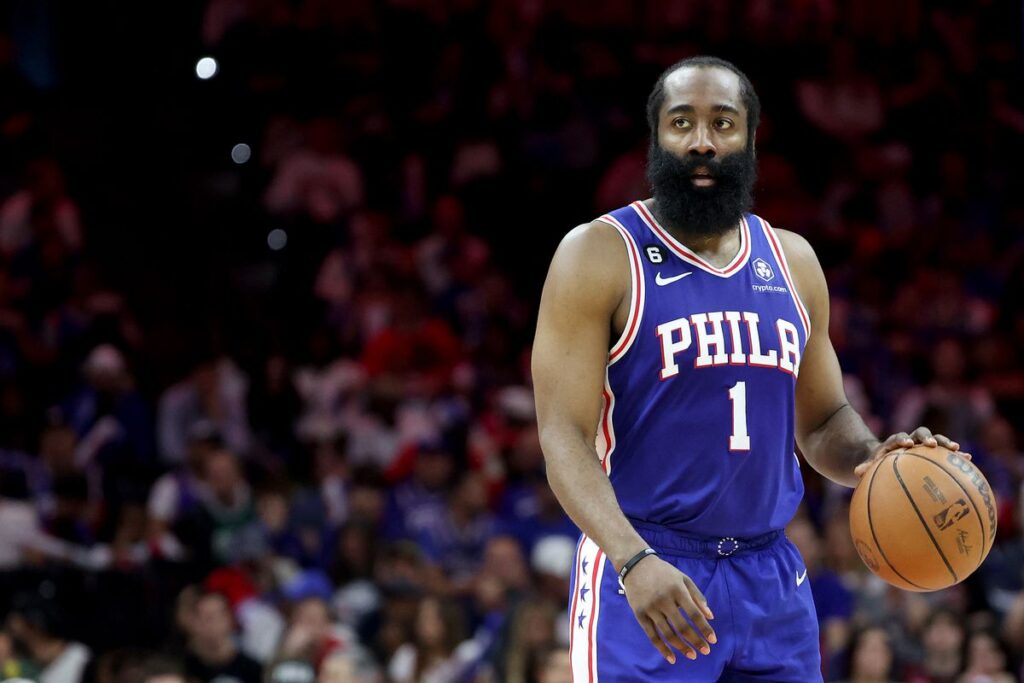 James Harden deja Philadelphia y va a Los Ángeles