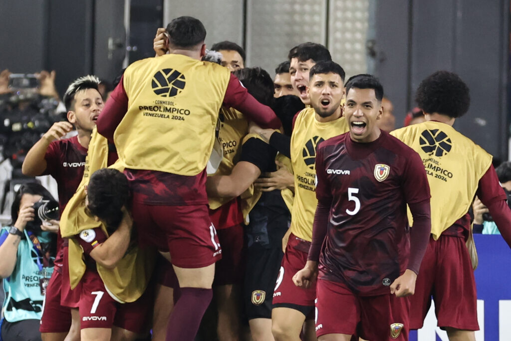 De la mano del VAR, Venezuela rescata un empate