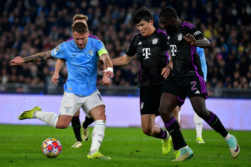 Bayern Munich recibe a la Lazio, con la obligación de frenar la crisis