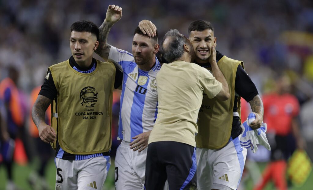 Argentina semifinalista y Ecuador se quedó sin DT