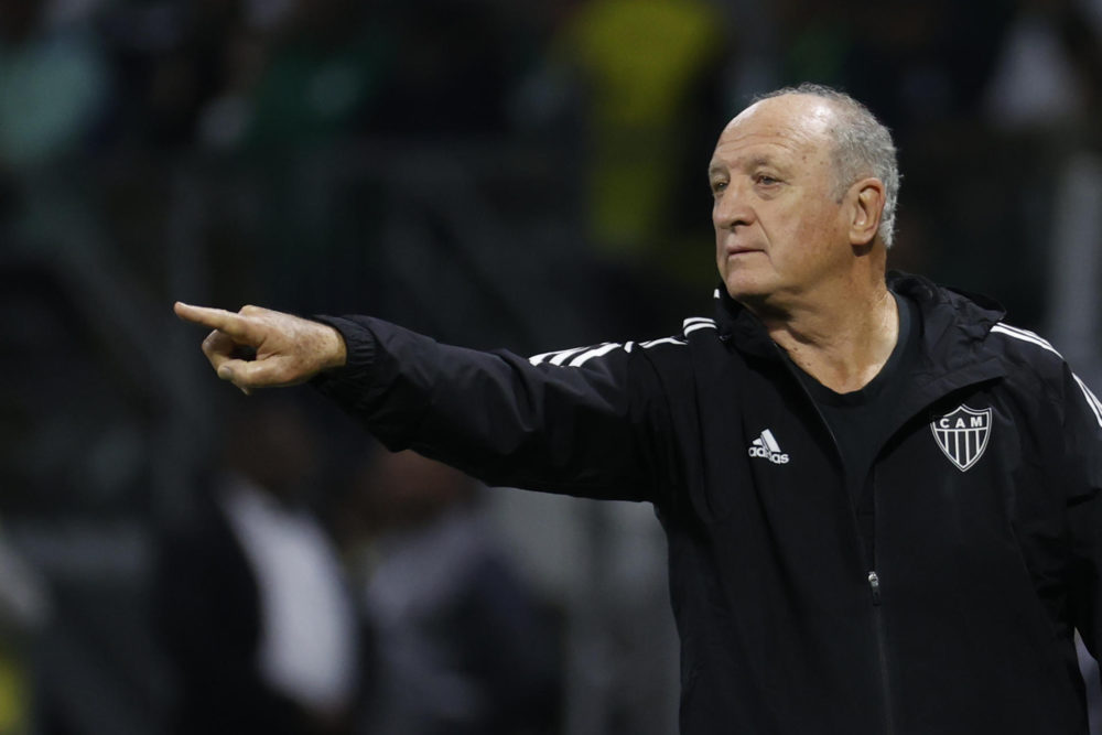 Scolari estaría esperando el llamado de Paraguay