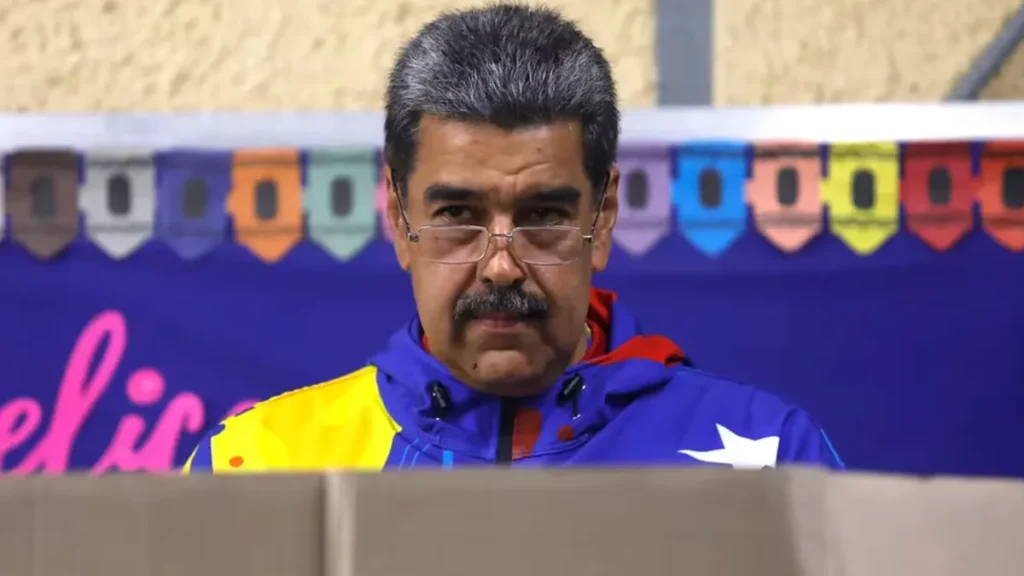 Votó Maduro y dijo que hará respetar el resultado de las elecciones