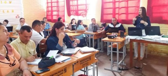 capacitacion-a-docentes-696x315