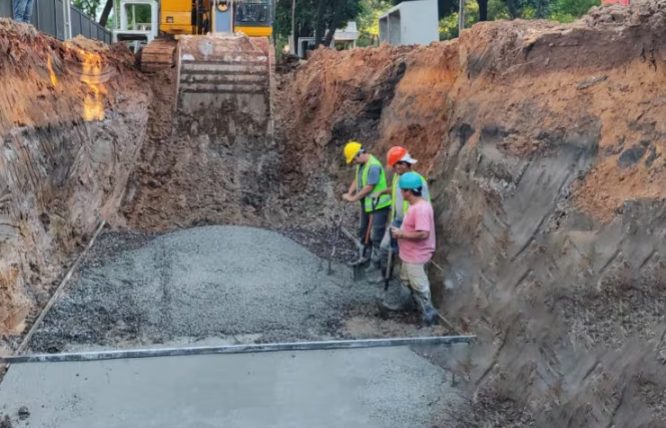 Avanza la construcción de desagüe pluvial en la Avda. Mariscal López