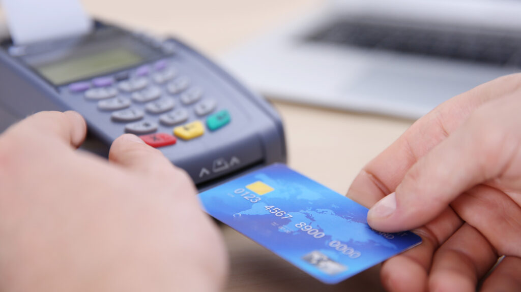 Menores comisiones por cobrar con tarjetas: Oportunidad para las Mipymes