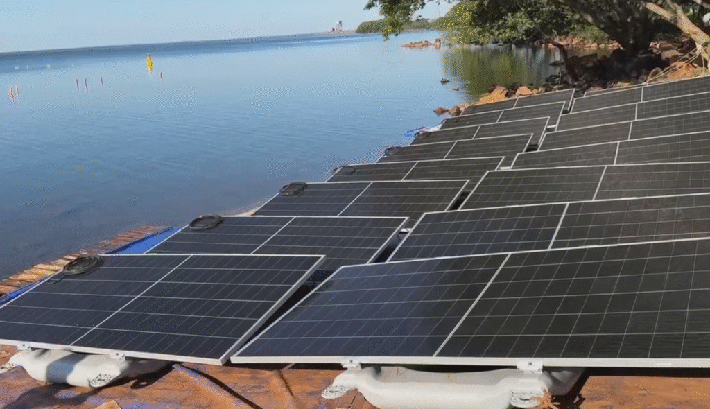 Itaipú impulsa energía limpia con innovadora planta solar flotante
