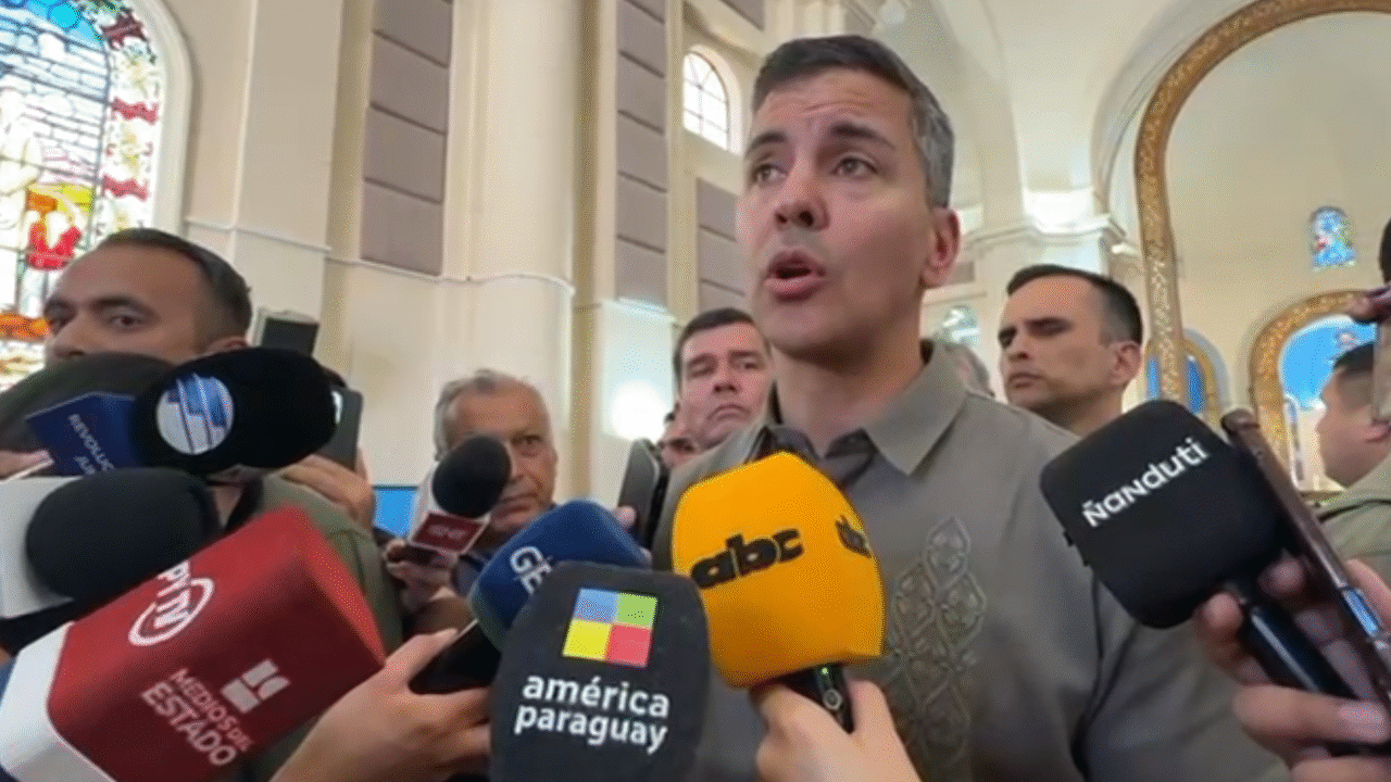 Peña defiende diálogo con Iglesia y admite crisis sanitaria prolongada